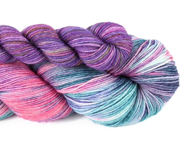 Diva Garen Set Januari 2022 Barbie Girl