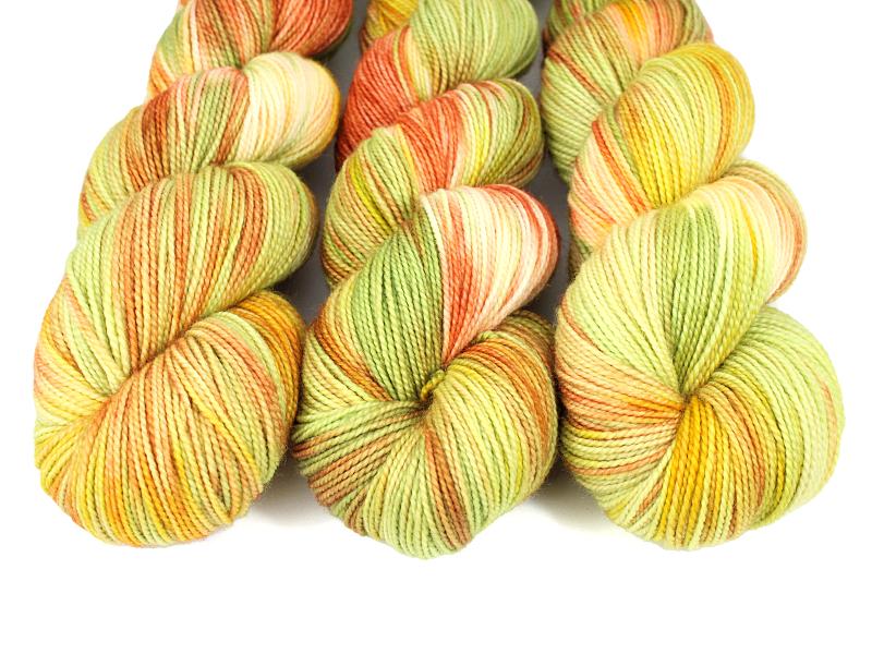 GoldenPoint_1 Golden Point Diva Sock Twist Handgeverfd Garen