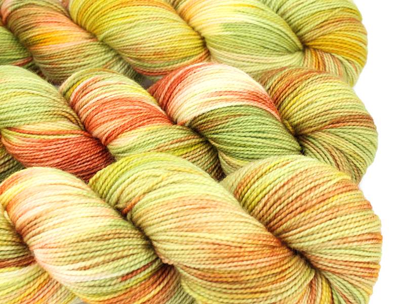 GoldenPoint_3 Golden Point Diva Sock Twist Handgeverfd Garen