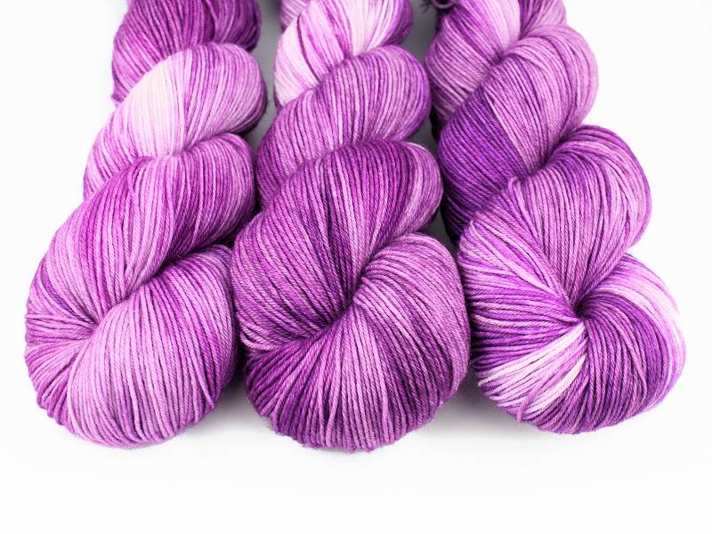 PixieRascal_1 Pixie Rascal Diva Sock Star Handgeverfd Garen